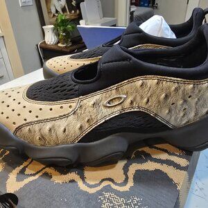 OAKLEY FACTORY TEAM FLESH X BRAIN DEAD MENS 10 OSTRICH SANDAL MULE SLIDE NEW